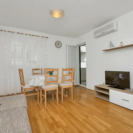 Apartment Peskera *